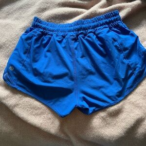 Lululemon hotty hot shorts 2.5 in!